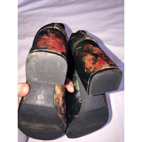 Anthropologie Boots Size 7.5 Velvet Floral Green Ankle Block Heel Steampunk - Picture 7 of 9